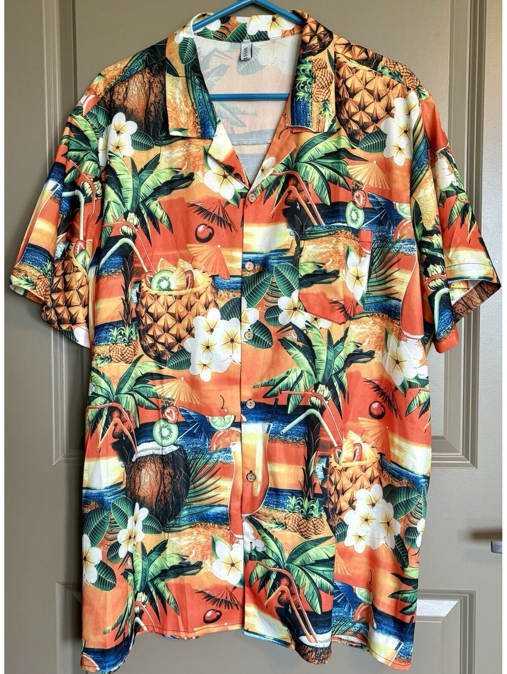 Men’s XXL Tropical Hawaiian Style Shirt, Piña Colada Theme